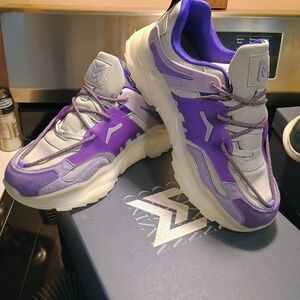 Stylish Purple and Gray Men's Sneakers
